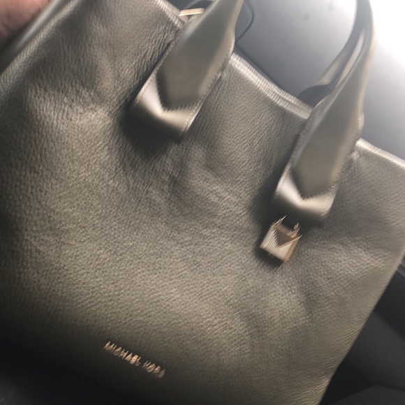 Michael Kors Hand bag - Picture 1 of 5